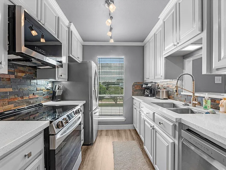 505 Westcott St #308 — Photo 10