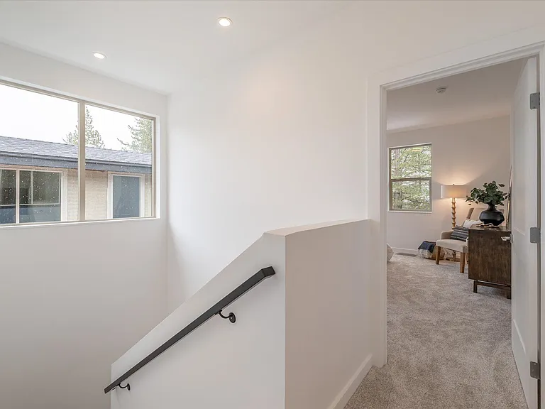 9560 Parker Ln — Photo 18