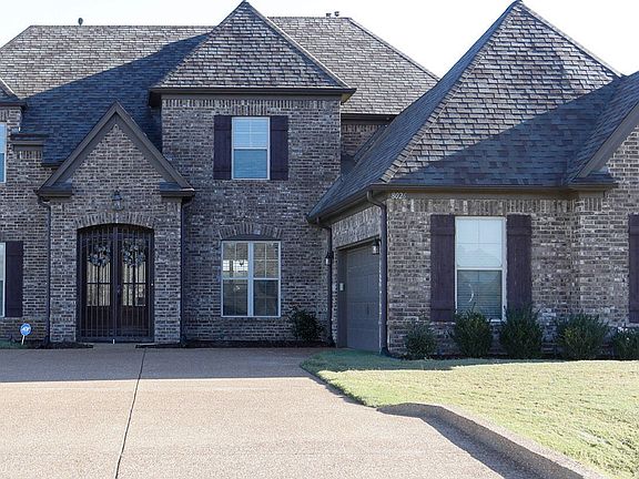3rd image of 8026 Wisteria Dr