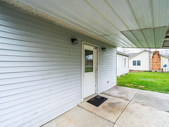 3rd image of 4975 Selma Pike