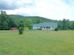 31 Merrills Cove Rd, Asheville, NC 28803