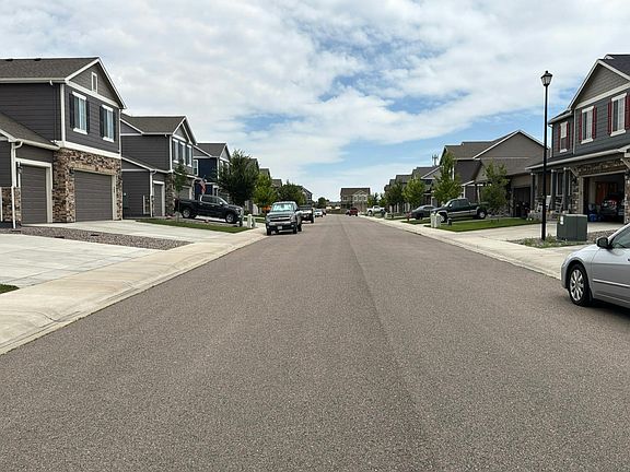 4th image of 137 Hidden Lake Dr