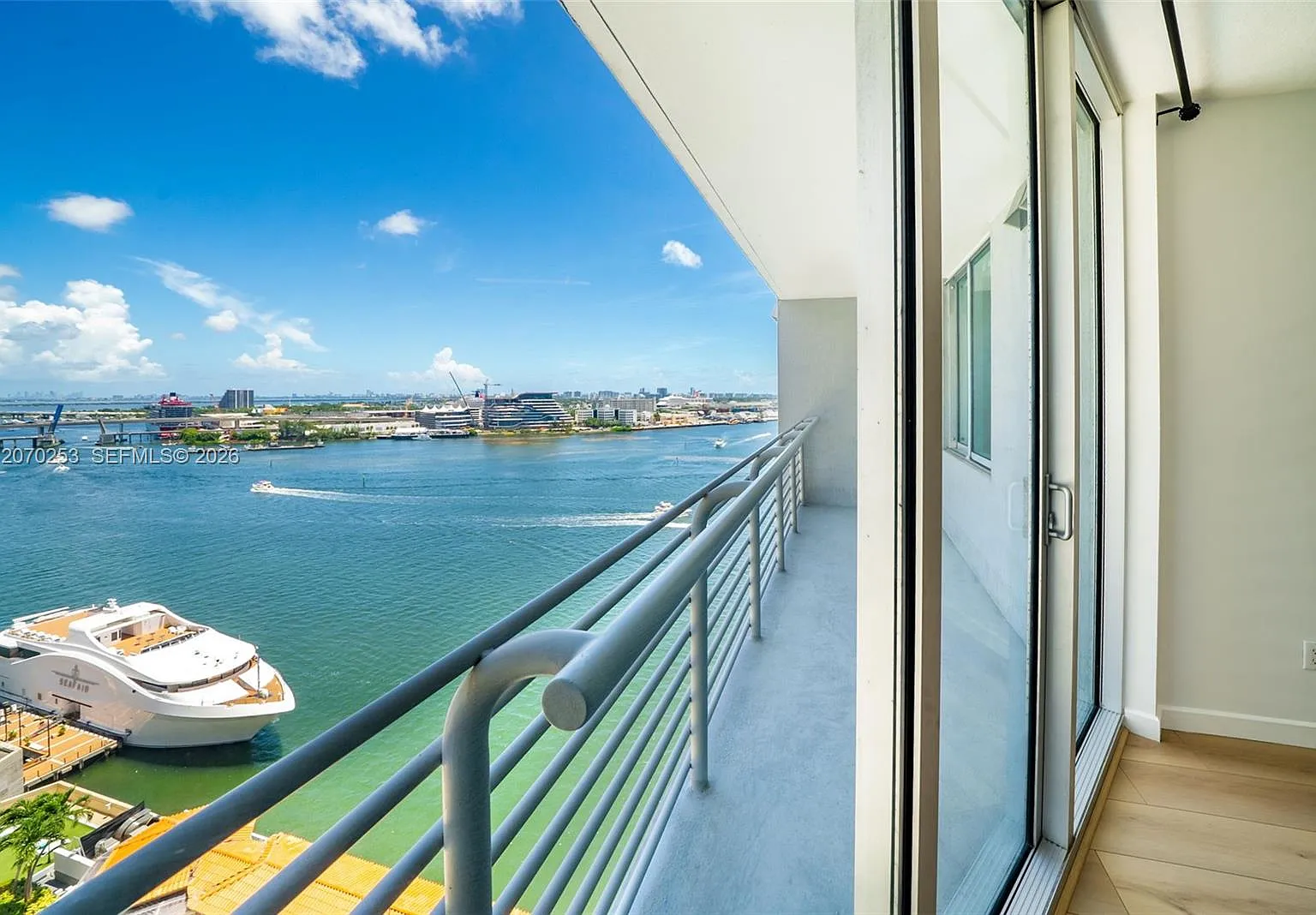One Miami East Condo — Photo 1