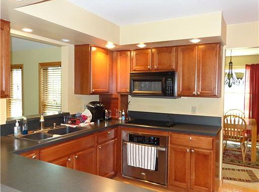 5th image of 723 Tanglewood Dr