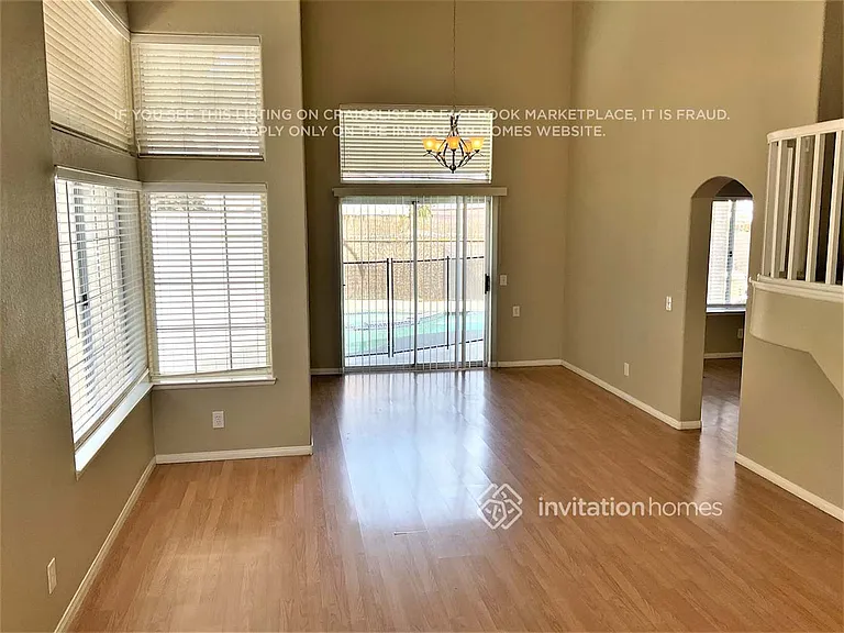 7900 Turtle Cove Ave — Photo 3