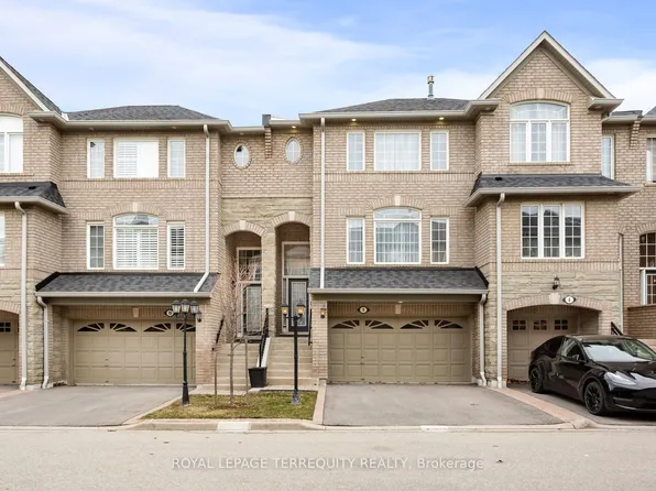 485 Bristol Rd W #9, Mississauga, ON L5R 4G2