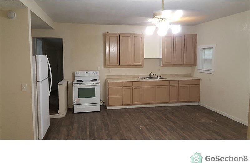 2nd image of 402 Rice Rd APT B