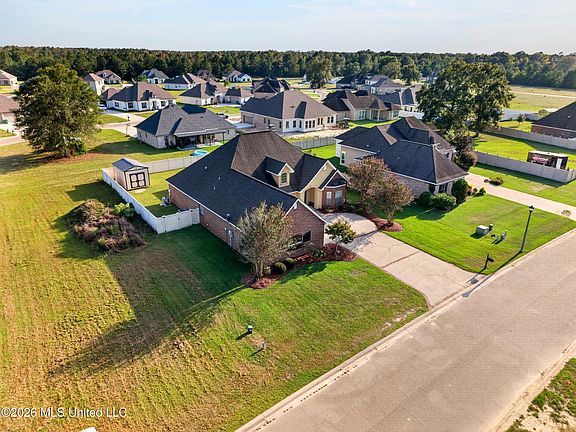 4th image of 512 Pemberton Pl
