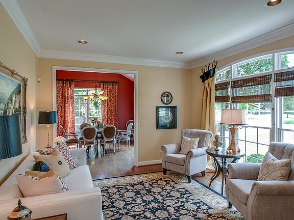 3rd image of 916 Yearling Way