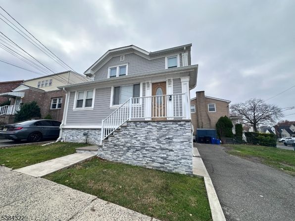 109 Arlington Blvd