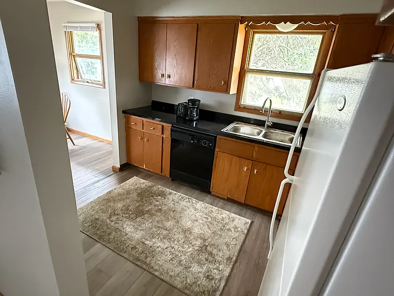 1358 10th Ave SE #4 — Photo 5