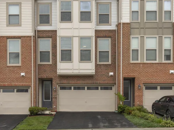 42344 Alder Forest Ter, Sterling, VA 20166