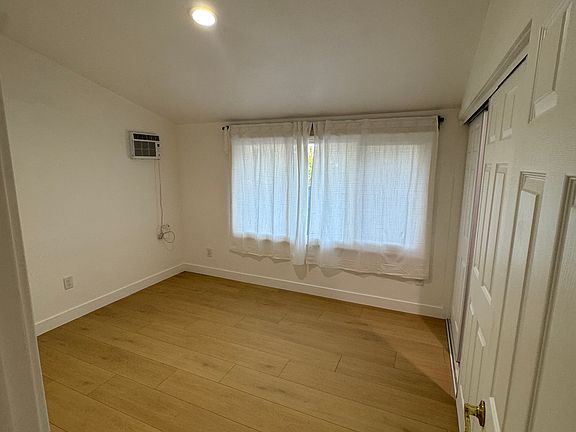 4th image of 6751 Klondike Ave