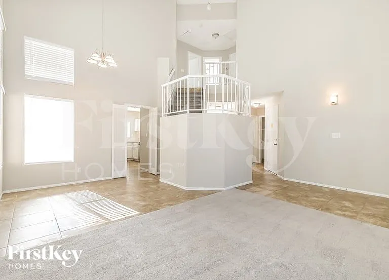 1711 Toltec Cir — Photo 3