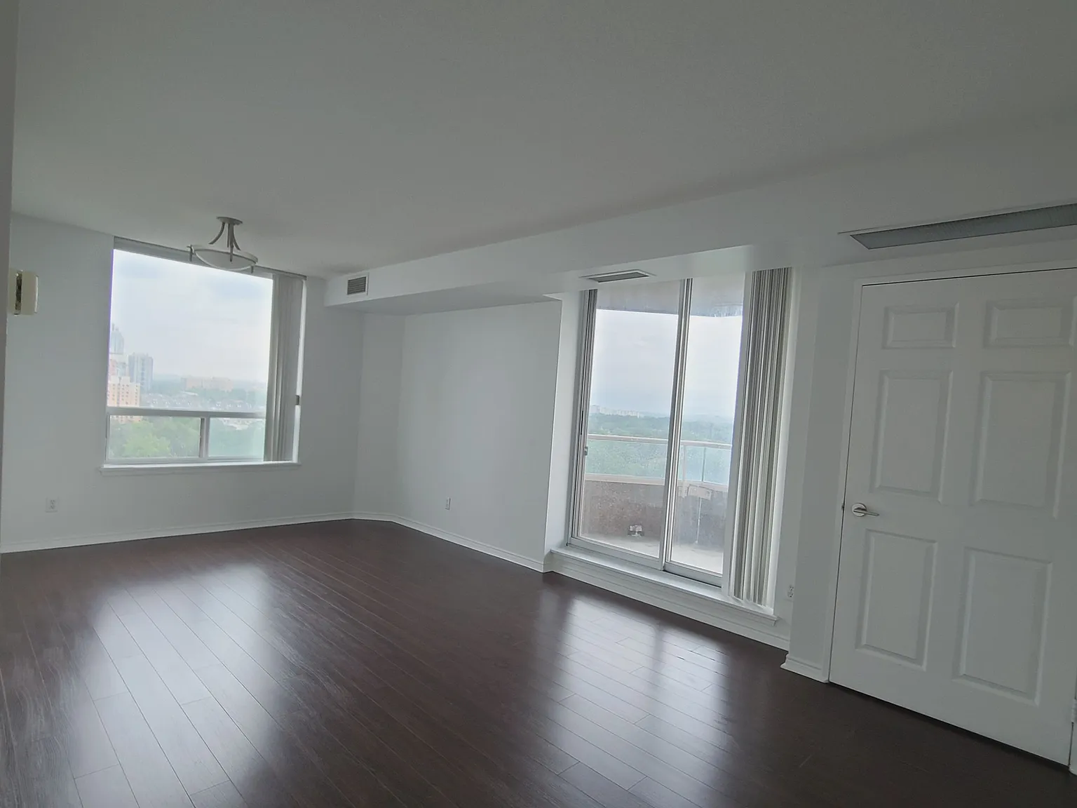 2 bed, $2,900 — Photo 3