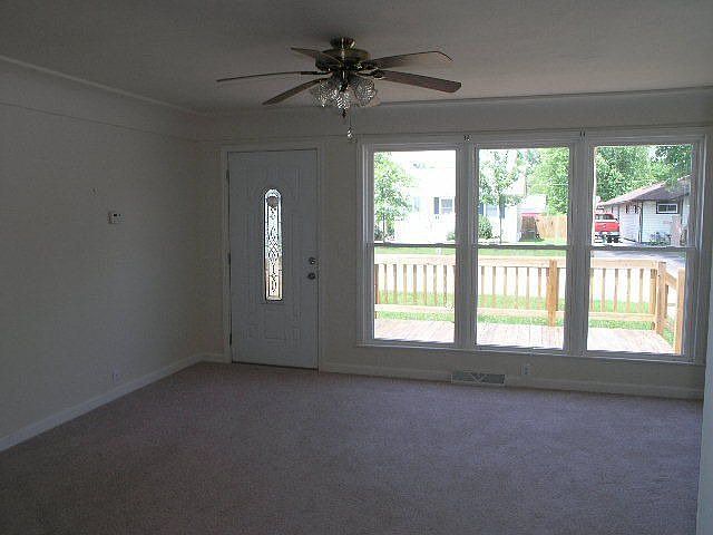 2nd image of 18 Gloria St