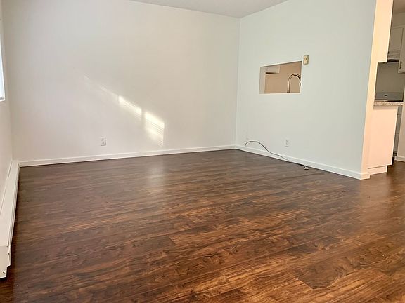 2nd image of 1010-1040 Lansford Dr SE #1012