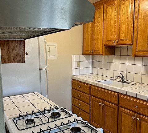 3rd image of 249 Pamela Ave APT 7