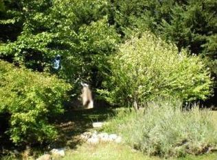 658 Delta St, Redding, CA 96003