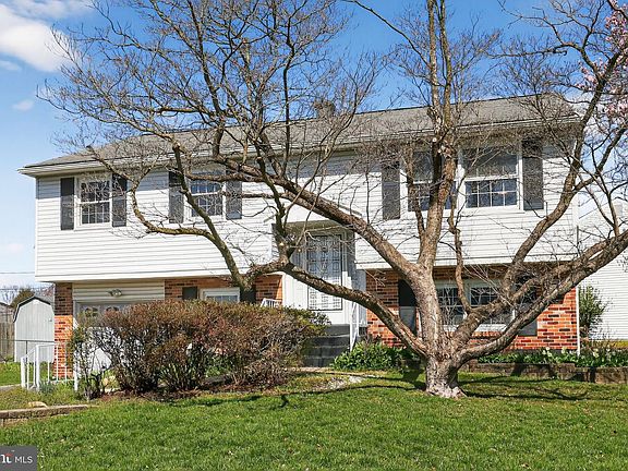 2nd image of 214 Bluefield Rd