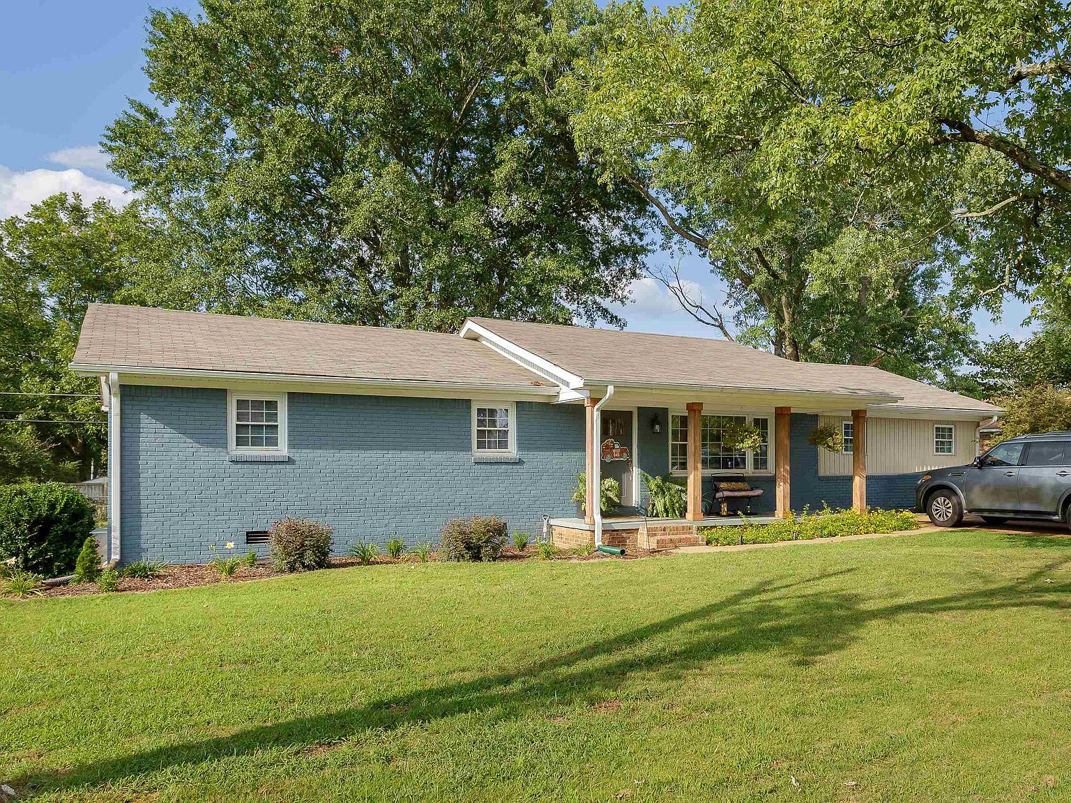 1009 Hemlock St, Tuscumbia, AL 35674 MLS 512900 Zillow