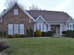 112 Simmons Rdg, Johnson City, TN 37604