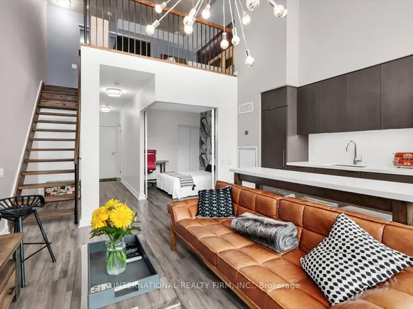 5 Hanna Ave #318, Toronto, ON M6K 0B3