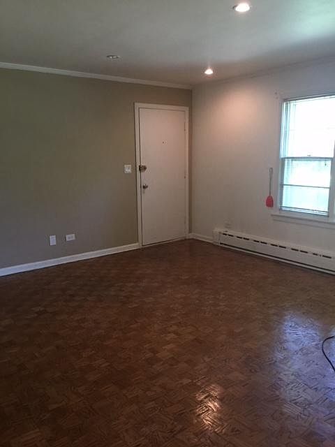 Living room 19x13