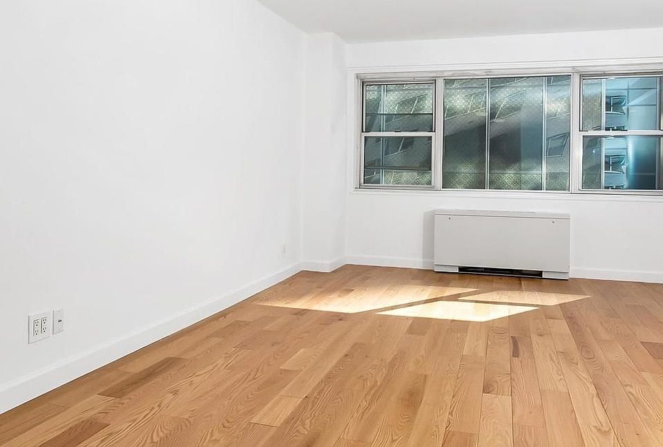 1st image of 321 E 48th St APT 4G