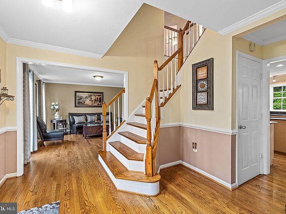 5th image of 106 Brush Everard Ct