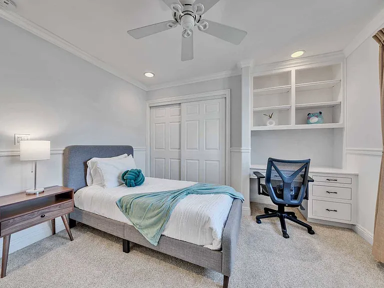 20 Coldbrook — Photo 13