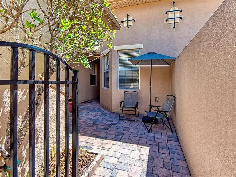 2310 Palm Tree Dr — Photo 13