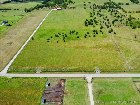 181 S 22nd West Ave, Mounds, OK 74047