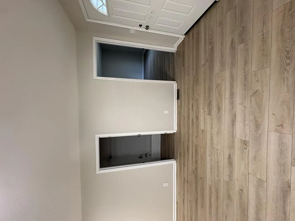 1127 Texas Ave — Photo 4