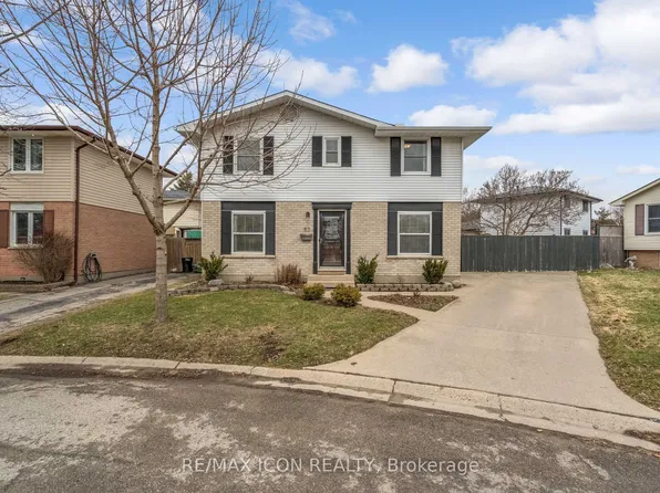 82 Bloomsbury Ct, London, ON N5V 3N8
