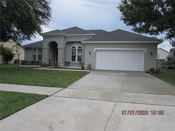 4th image of 2355 Amberly Ave