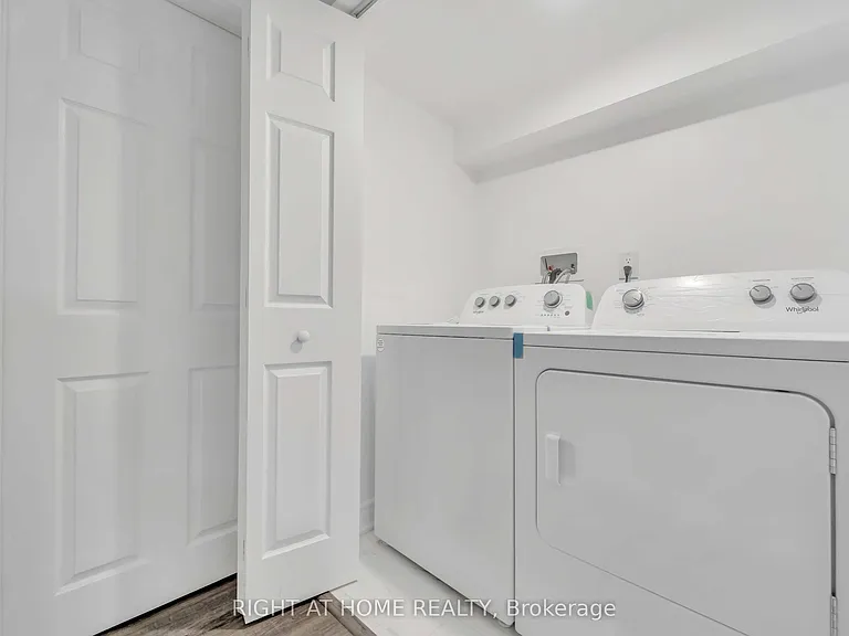 3253 Liptay Ave #BASEMENT — Photo 8