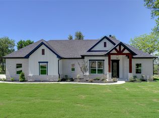 316 Falcon Ct, Springtown, TX 76082