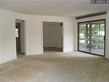 4th image of 268 Heather Ct #268