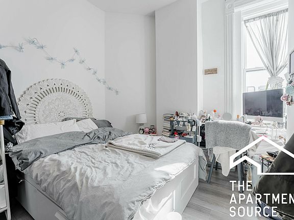 3rd image of 2020 S Throop St #4W