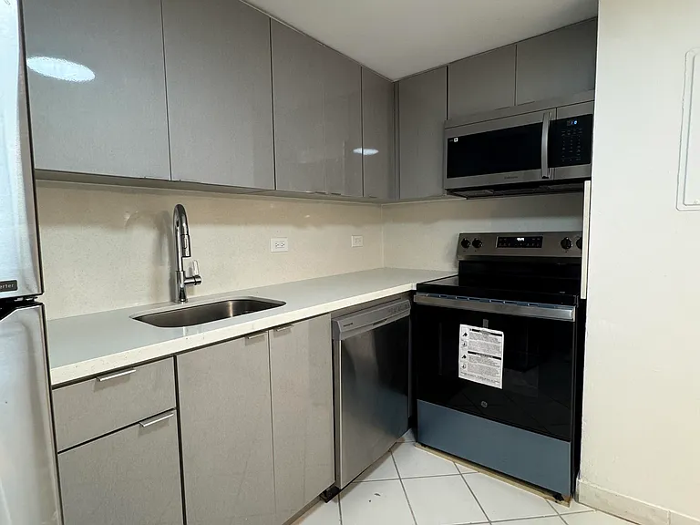 801 Brickell Bay Dr #365 — Photo 27