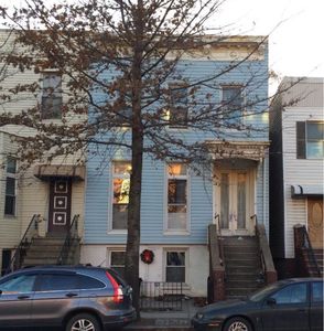 73 McGuinness Blvd, Brooklyn, NY, 11222