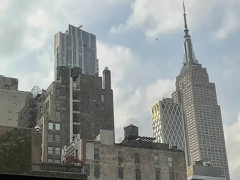 129 Lexington Ave #5 — Photo 1