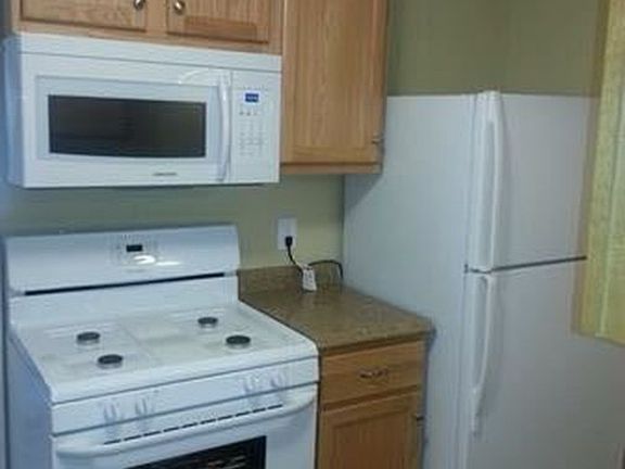 5th image of 117 Deloney Ave SW #1