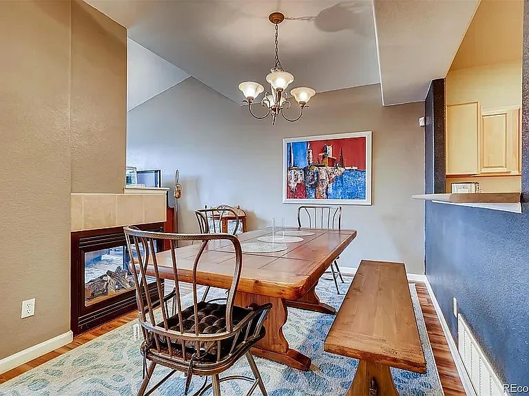4513 S Auckland Ct — Photo 8