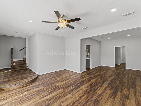 5th image of 4826 Brooklawn Dr
