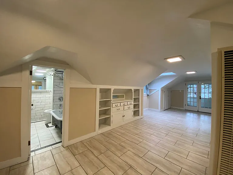 511 W. 14th Ave — Photo 13