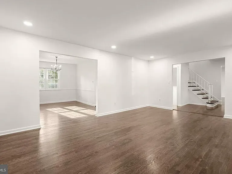 1721 Arbor View Rd — Photo 3
