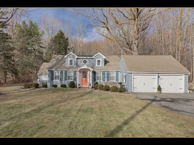 15 Seymour Rd, Woodbridge, CT, 06525
