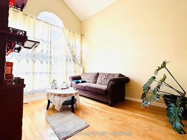 23 Wiltshire Dr — Photo 6